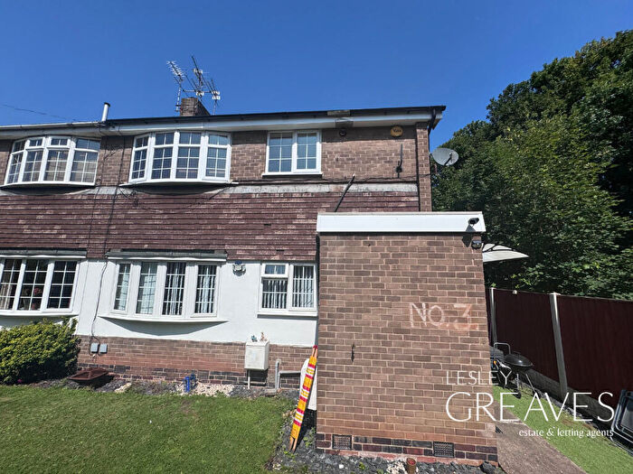 2 Bedroom Maisonette To Rent In Shearing Close, Gedling, Nottingham, NG4