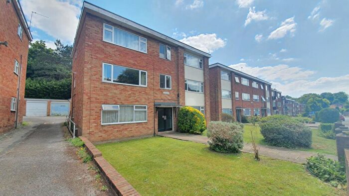 1 Bedroom Apartment To Rent In Woodside Road, Portswood, Southampton, Hampshire, SO17
