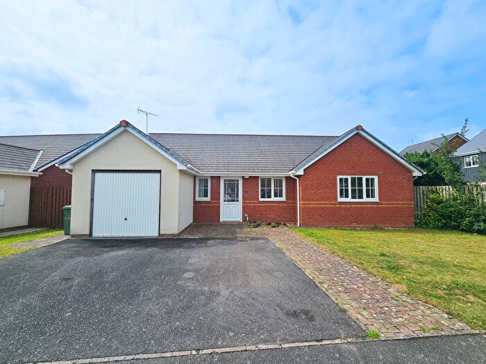 3 Bedroom Detached Bungalow To Rent In Glan Rheidol, Llanbadarn Fawr, Aberystwyth, SY23
