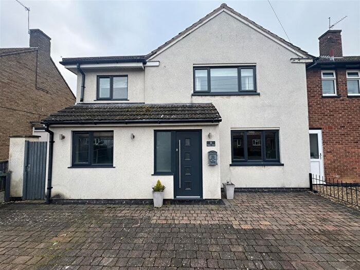 4 Bedroom Semi-Detached House To Rent In Duncan Avenue, Huncote, Leicester, LE9