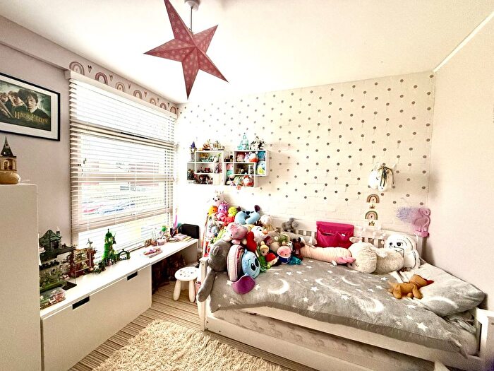3 Bedroom Terraced House For Sale In Westfield, Ashtead, KT21