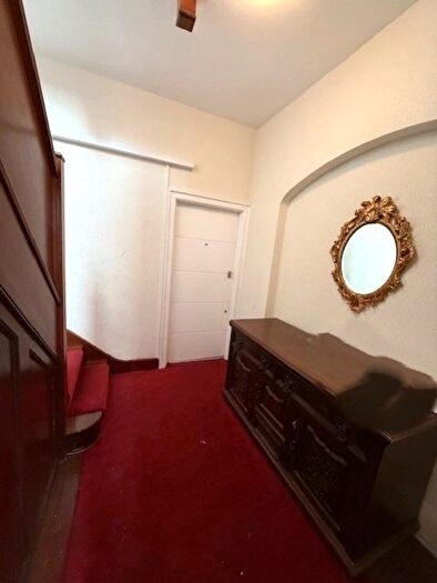 2 Bedroom Flat To Rent In Greenbank, Green Lane, Northwood, Greater London, HA6