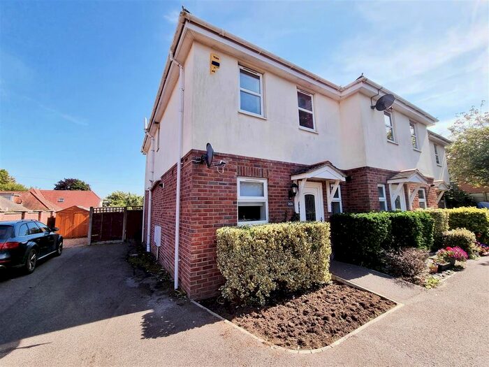 3 Bedroom End Of Terrace House To Rent In Ringwood Road, Parkstone, Poole, BH12