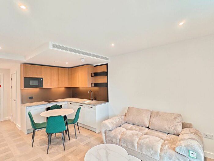 1 Bedroom Studio To Rent In Boxwood Gardens, London, E1W