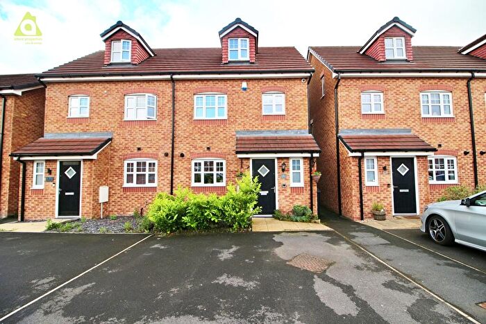 3 Bedroom Semi Detached House To Rent In Foundry Close, Preston, *Apply Online*, PR25