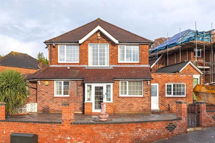 5 Bedroom Detached House For Sale In Westwood Avenue, London, SE19