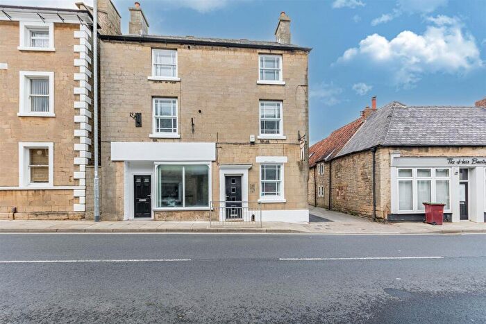 2 Bedroom Flat To Rent In High Street, Mansfield Woodhouse, Mansfield, NG19