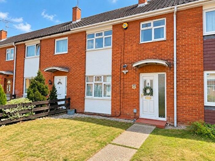 3 Bedroom Property To Rent In Long Lynderswood, Basildon, SS15