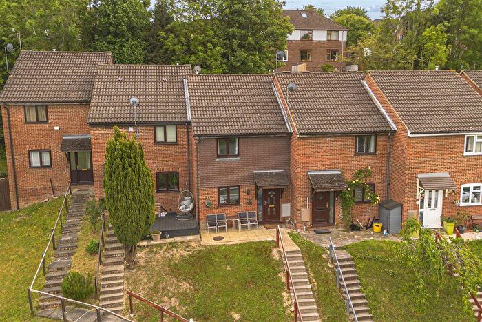 3 Bedroom Terraced House For Sale In Wychwood Gardens, High Wycombe, HP12