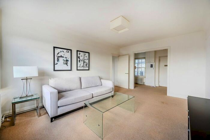 1 Bedroom Flat To Rent In Fulham Road, Chelsea, London, SW3