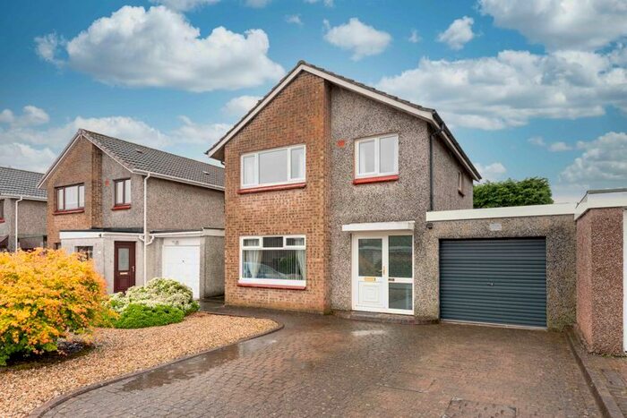 3 Bedroom Detached House For Sale In Morar Road, Crossford, Dunfermline, KY12