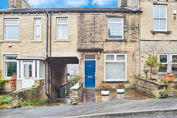 3 Bedroom Terraced House For Sale In Thornhill Street, Calverley, Pudsey, LS28