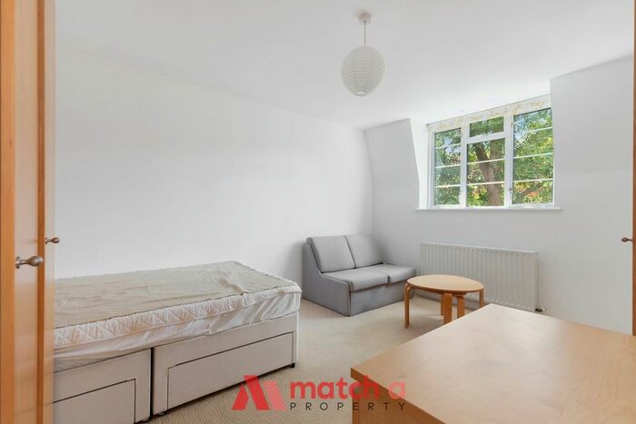 Studio To Rent In Hastings Road, Ealing, London, W13