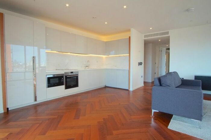 2 Bedroom Flat To Rent In Capital Building, New Union Square, London, SW11