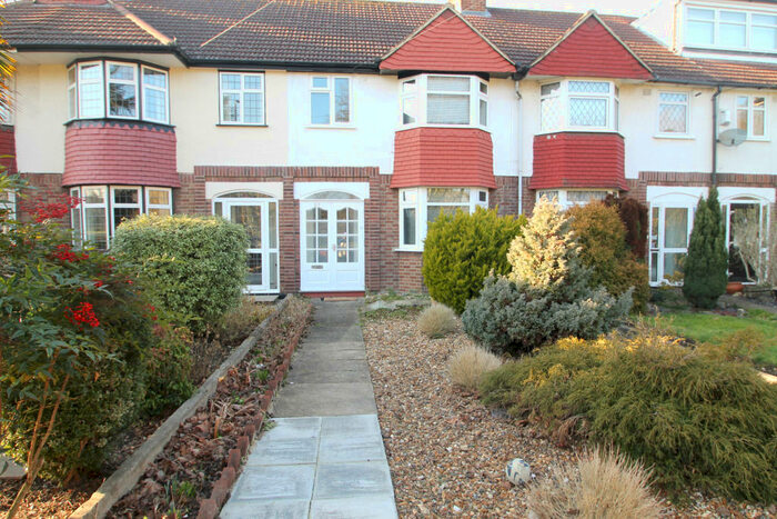 3 Bedroom House To Rent In Cray Avenue, Orpington, BR5