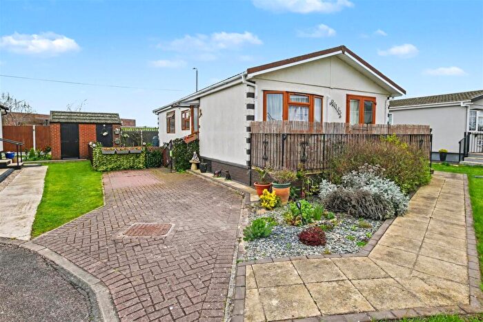 2 Bedroom Park Home For Sale In Private Garden - Kings Park Creek Road, Canvey Island, SS8