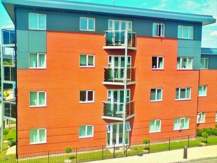 2 Bedroom Flat To Rent In Caister Hall, Coventry City Centre, CV1