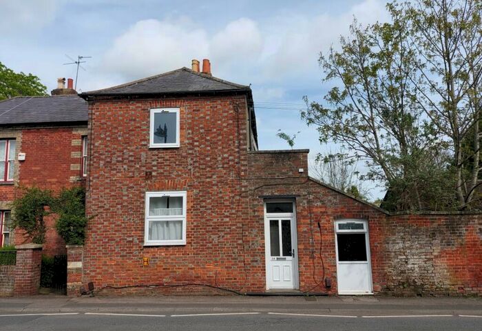 1 Bedroom Flat To Rent In Oxford Road, RG14