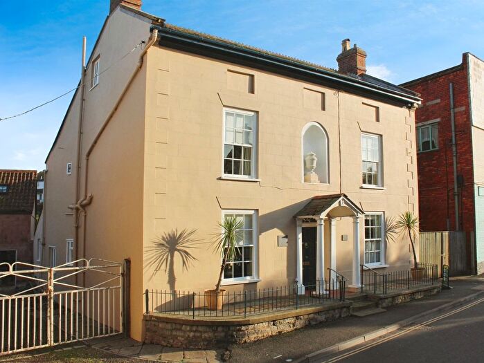 6 Bedroom Link Detached House For Sale In Swain Street, Watchet, TA23