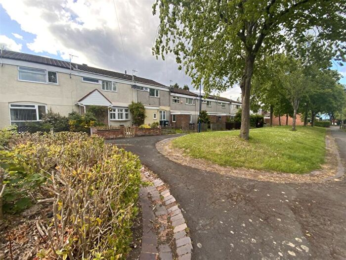 2 Bedroom Terraced House For Sale In Tyndall Walk, Birmingham, B32