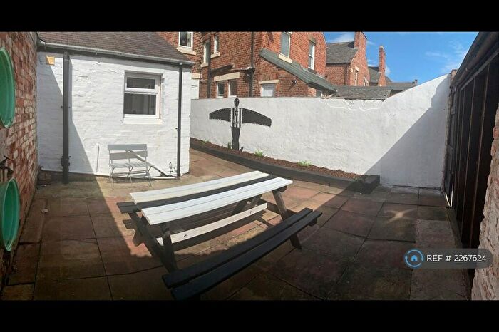 8 Bedroom Terraced House To Rent In Manor House Road, Newcastle Upon Tyne, NE2
