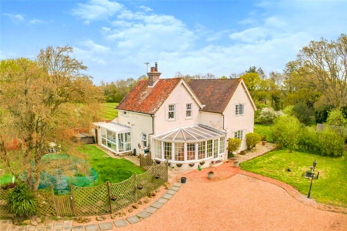 4 Bedroom Detached House For Sale In Wilmington, Polegate, East Sussex, BN26