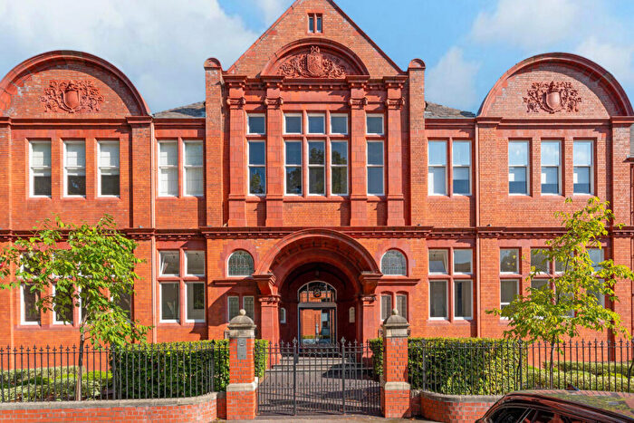 2 Bedroom Apartment For Sale In Avenue Road, Leamington Spa, Warwickshire, CV31