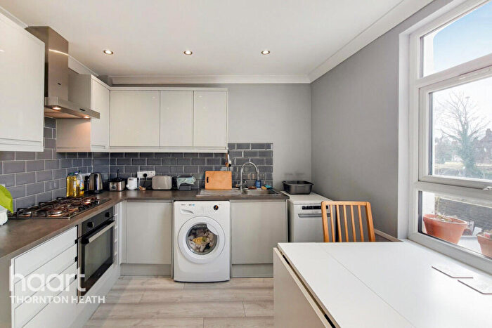 2 Bedroom Apartment For Sale In Cotford Road, Thornton Heath, CR7