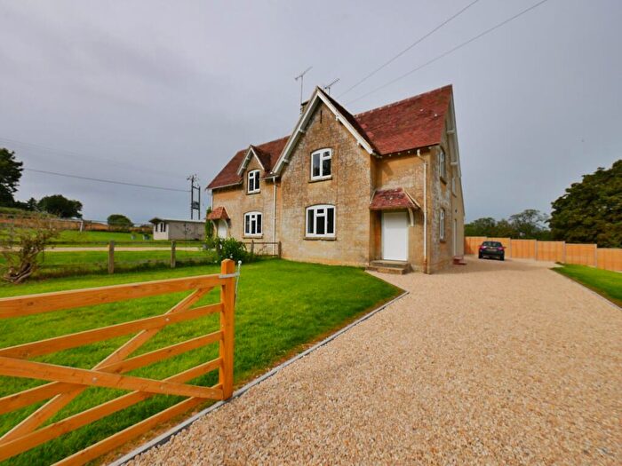 3 Bedroom Semi-Detached House To Rent In Upper Milton, Milton-Under-Wychwood, OX7