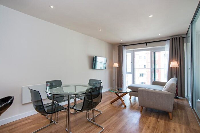 1 Bedroom Flat To Rent In Boulevard Drive, Beaufort Park, London, NW9