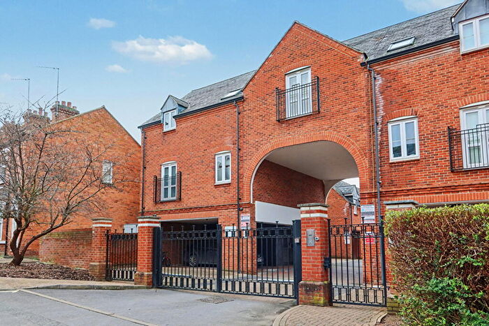 2 Bedroom Apartment To Rent In Britannia Road, Banbury, OX16