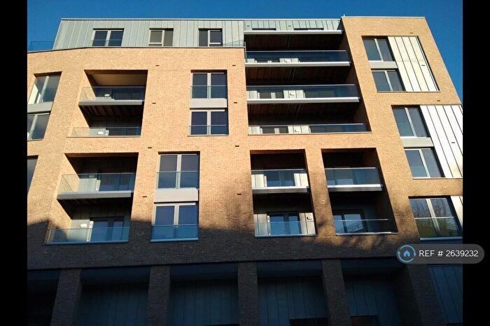 1 Bedroom Flat To Rent In Boleyn Road, London, N16