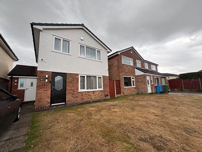 3 Bedroom Detached House For Sale In Cherrywood, Oldham, OL9