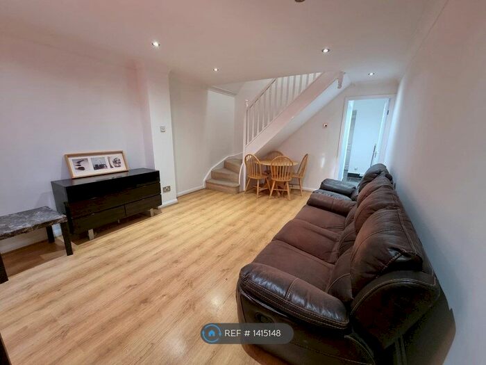 3 Bedroom Terraced House To Rent In Kendal Close, Feltham, TW14