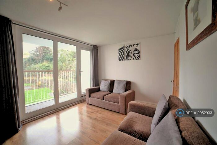 4 Bedroom Maisonette To Rent In Brandon House, Bristol, BS8