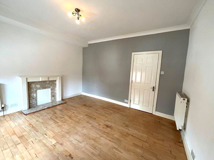 1 Bedroom Flat To Rent In First Floor Flat, Lowther Road, DN1
