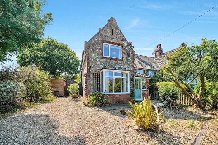 2 Bedroom Cottage For Sale In Top Common, East Runton, NR27