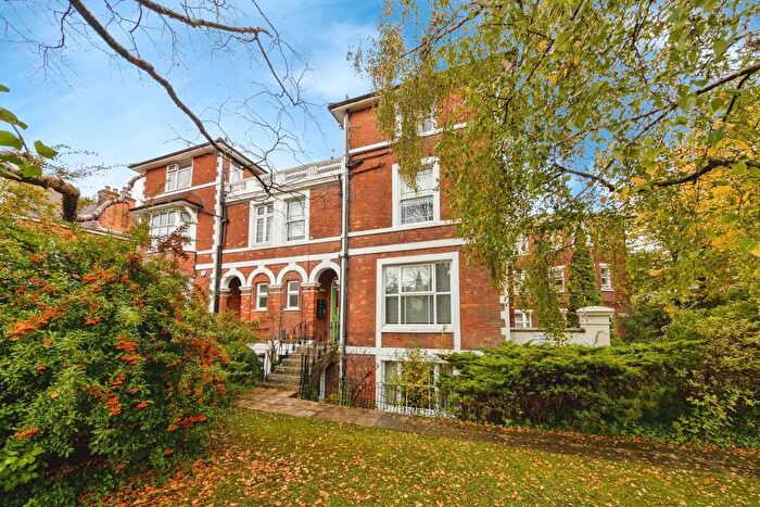 1 Bedroom Flat For Sale In Lansdowne Road, Tunbridge Wells, Kent, TN1