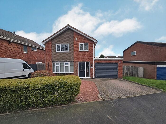 4 Bedroom Detached House For Sale In Walmley Road, Sutton Coldfield, B76