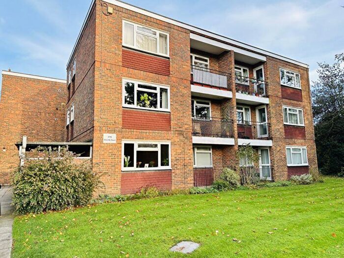 1 Bedroom Apartment To Rent In Alexandra Road, Epsom, KT17