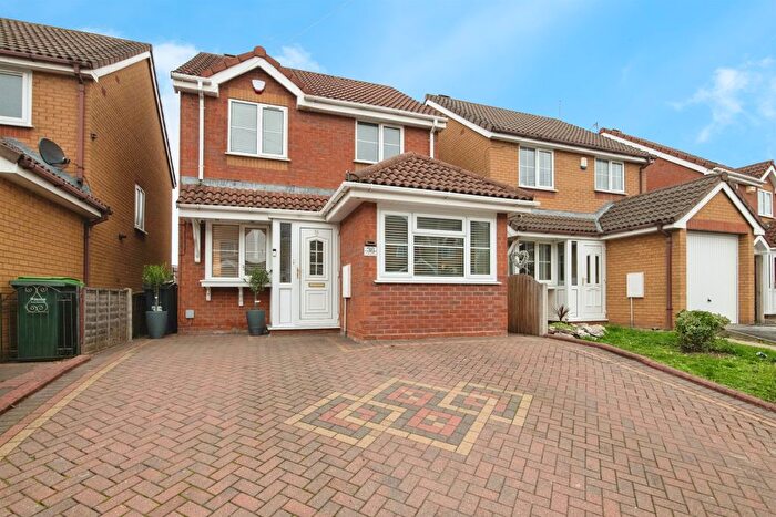 3 Bedroom Detached House For Sale In Brookfield Way, Tipton, DY4