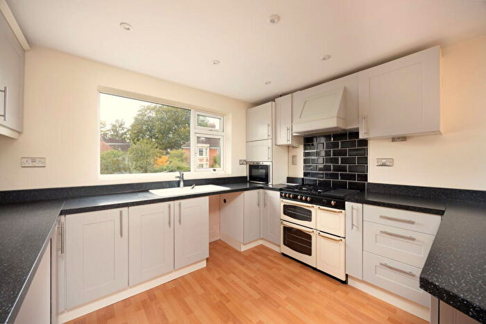 1 Bedroom Flat For Sale In Devizes, Wiltshire, SN10