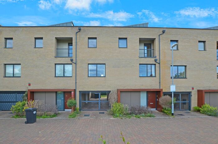 4 Bedroom Terraced House To Rent In Harvest Road, Trumpington, Cambridge, CB2