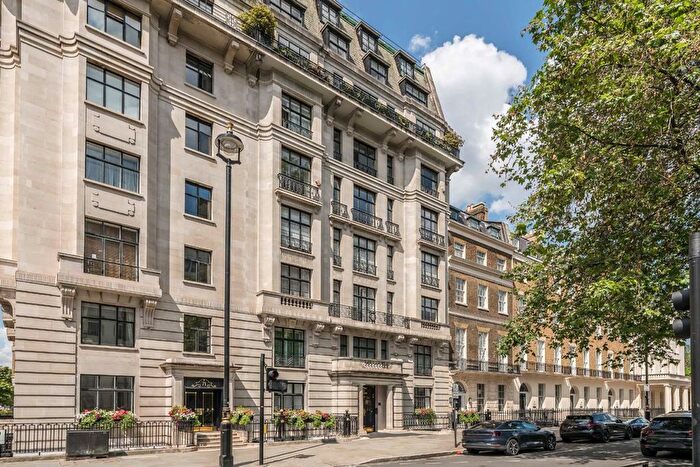 2 Bedroom Flat To Rent In Portland Place, Regent's Park, W1B