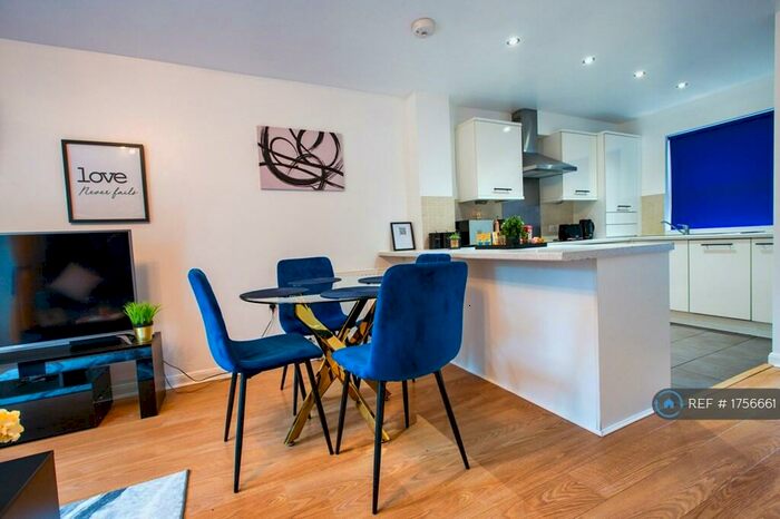 2 Bedroom Semi-Detached House To Rent In Eldon Terrace *Shorttermrental*, Reading, RG1