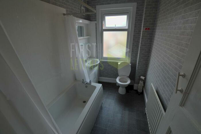 2 Bedroom Terraced House To Rent In Clarendon Park Road, Clarendon Park, LE2