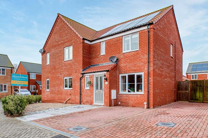 3 Bedroom Semi Detached House For Sale In Portobello Drive, Martham, NR29