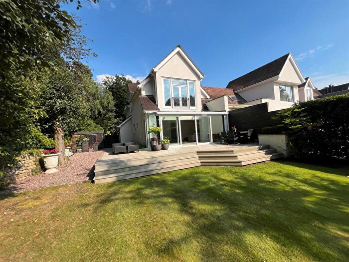 3 Bedroom House To Rent In Kingsley Lodge Hough Lane, Wilmslow, SK9