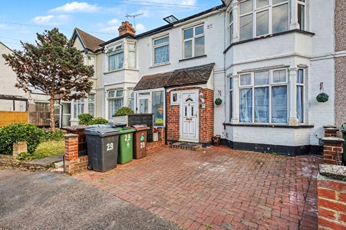 3 Bedroom Terraced House For Sale In Marmion Close, Chingford, E4