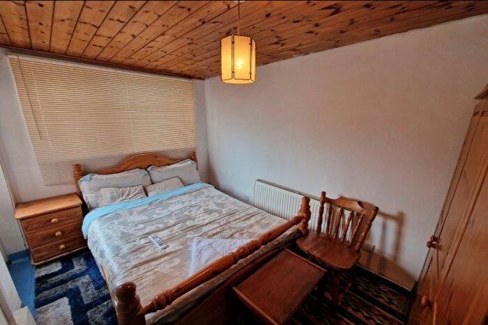 1 Bedroom Studio To Rent In Birmingham New Road, Bilston, WV14